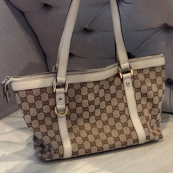 AUTHENTIC Gucci Signature Brown and Cream Tote - Picture 4 of 16